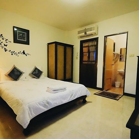 Tri Gong Hotel - SHA Extra Plus Chiang Mai Esterno foto