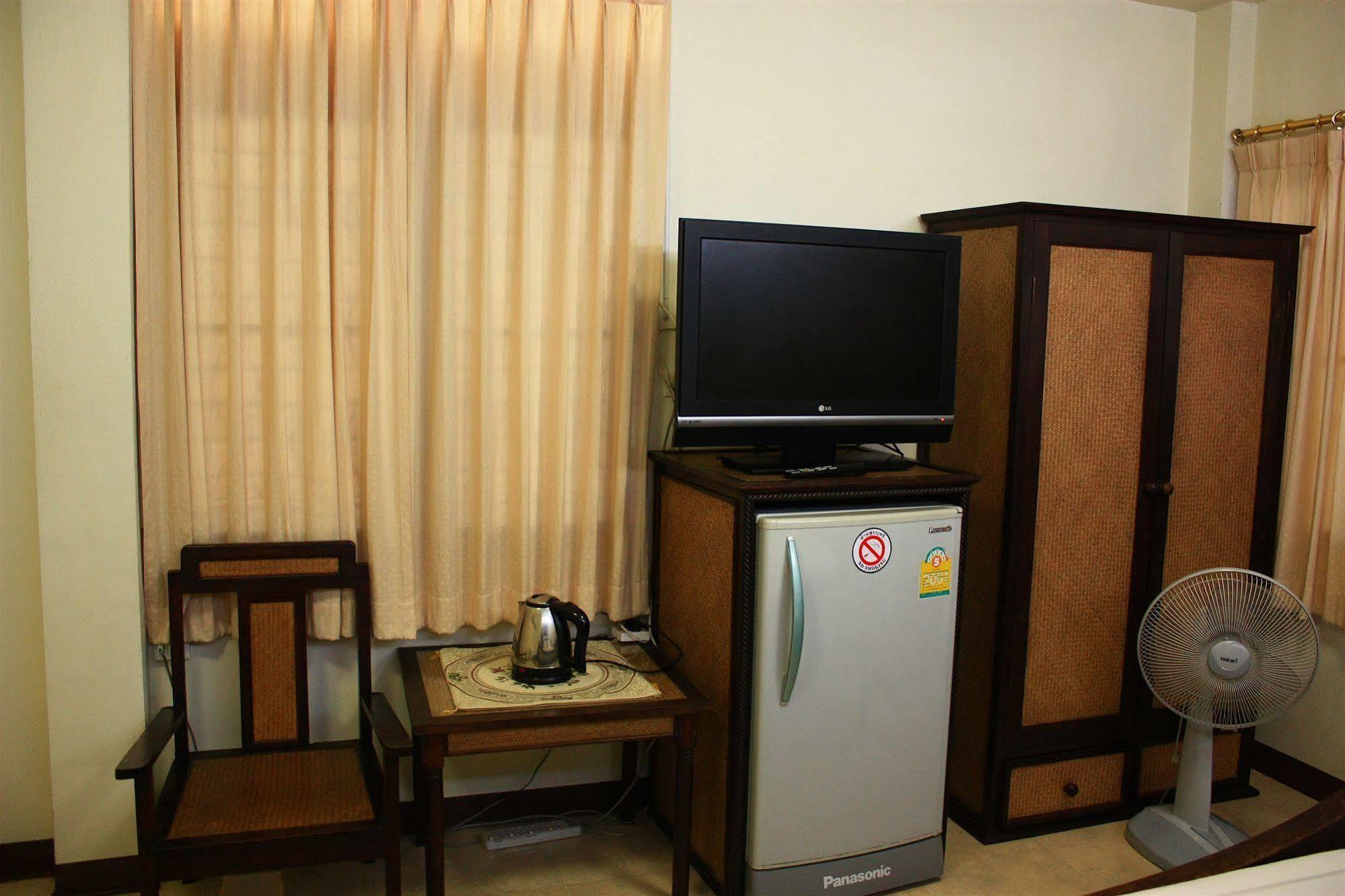 Tri Gong Hotel - SHA Extra Plus Chiang Mai Esterno foto